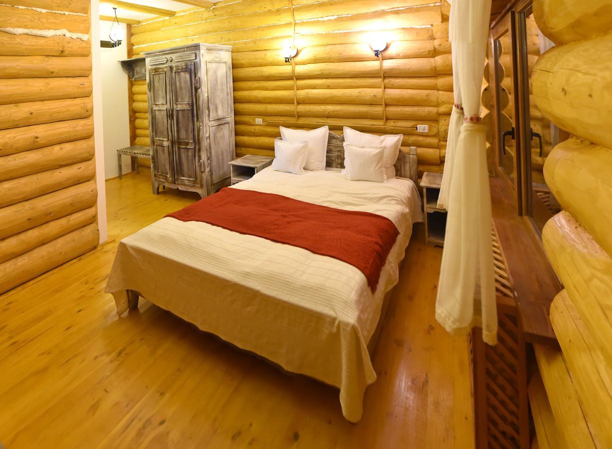 Domeniul Haiducilor Bucovina Suceava Exteriör bild